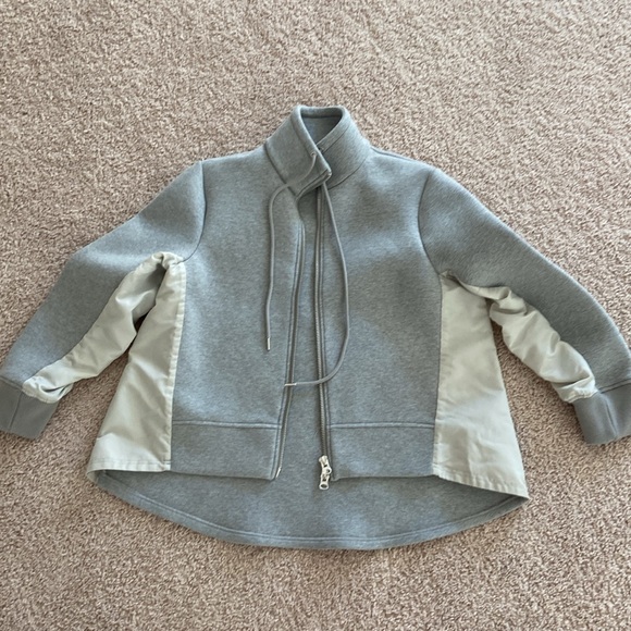 Zara zip up jacket. Xs-s - Picture 2 of 16